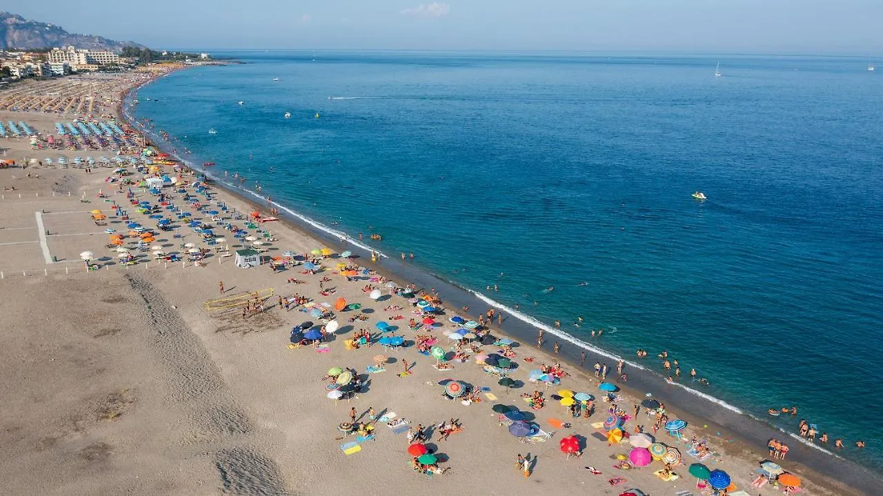 Coraline Beach House Mascali